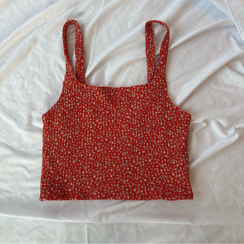 American Eagle | Red Floral Crop Top Ribbed Sz L